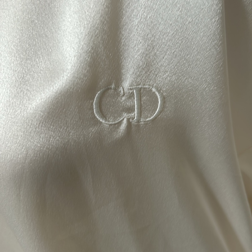 Vintage Dior Robe - Picture 2 of 14